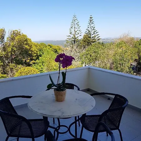 4 Bedrooms With Shared Pool Enclosed Garden And Wifi At 5 Km Away From The Beach アパート