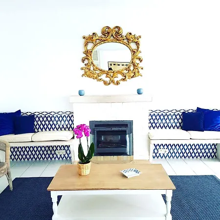 4 Bedrooms With Shared Pool Enclosed Garden And Wifi At 5 Km Away From The Beach *