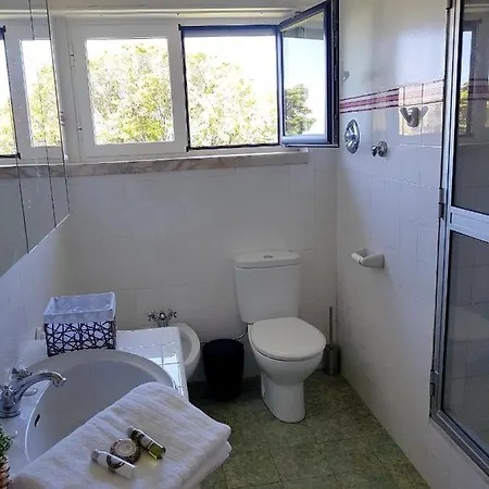 アパート 4 Bedrooms With Shared Pool Enclosed Garden And Wifi At 5 Km Away From The Beach シントラ